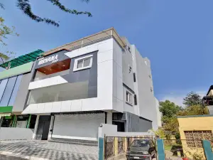 Treebo Nirvana Elite