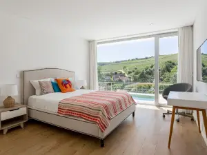 GuestReady - Exquisite villa with Pool & Parking