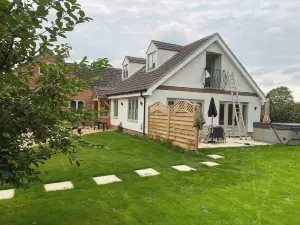 Relaxing Retreat Near Norfolk Broads