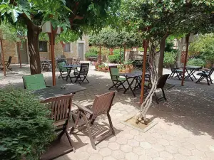 ทาเลตอน อีโค เกสต์เฮาส์