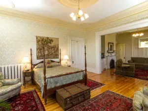 Homeport Historic B&B