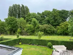 Alternative Zum Hotel Zimmer im Einfamilienhaus-Eigenes Badezimmer im Flur