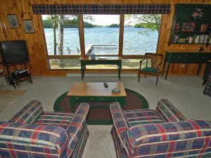Ranch-Style Seidls Home Feet Away to Lakeshore by RedAwning