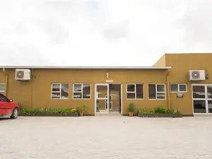 Ekamuti Town Lodge