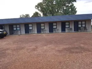 Billabong Hotel Motel