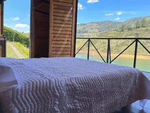 CASA DE CRISTAL HOSTAL