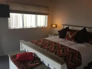 Coromandel Central Cottage Luxury w Spa