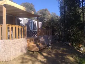 Camping les Eaux Vives