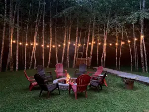 Peaceful Riverfront Cabin w/ Hot tub-Greenwater-Crystal Mountain-Mt.Rainier