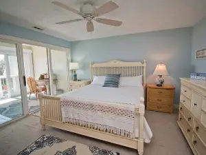 Oceanfront Paradise - Pool, Internet, Deck, Washer/Dryer