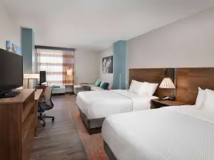 La Quinta Inn & Ste by Wyndham Wisconsin Dells- Lake Delton