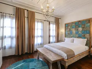 Trilye Bay C Konak