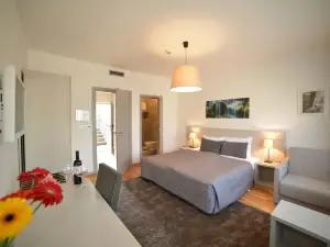 Garden Hotel