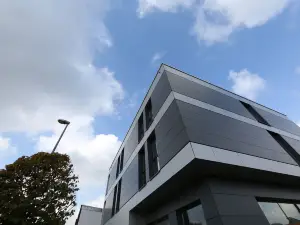 โรงแรมเอโคโนมี