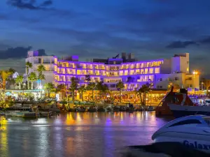 Limanaki Beach Hotel & Suites