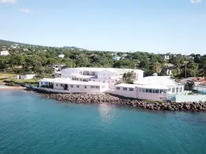 Pinneys Beach Hotel Nevis