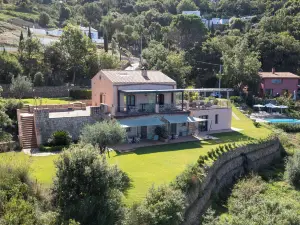 B&B 레 지네스트레 세팔루
