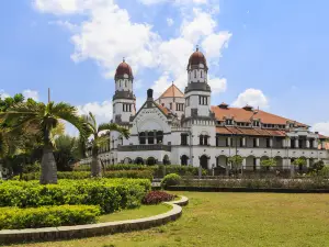 홀리데이 인 익스프레스 세마랑 심팡 리마