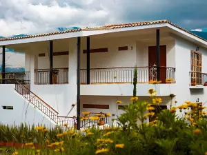 El Solaz by Honnor Living