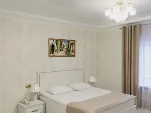 Отель Diamond на Луговой