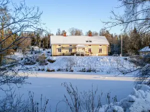 Cozy Home in Marieholms Bruk with Kitchen