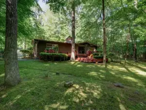 Mid Century Designer House - Large & Unique