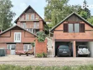 House 33