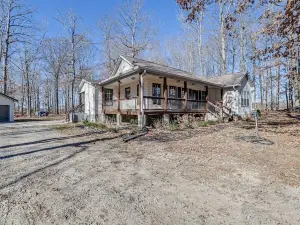 Clarksville Home w/ Porch & Fishing Pond Access!