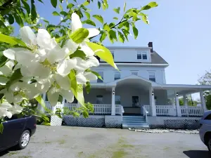 Inn on Frederick