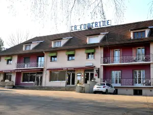 Hôtel Logis Restaurant la Fontaine