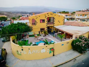 Los Amigos Nest Hostel