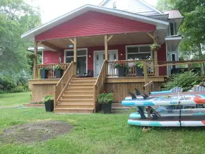 Cranberry Moon Inn