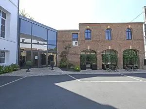 主教府及水療中心