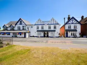 Penny Farthing Hotel & Cottages