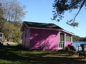 The Cottages at Harvey Lake