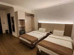 Sharjah International Airport Hotel