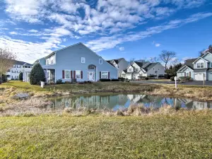 距海洋4英里：劉易斯海灘公寓，帶紗窗門廊