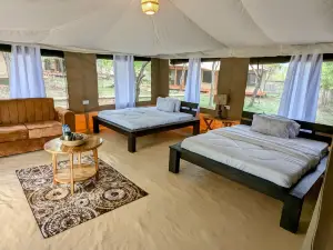Double G Safaris and Camp Mikumi