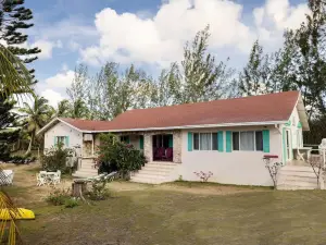 Moonflower by Eleuthera Vacation Rentals