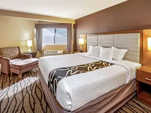 ลากินตา อินน์แอนด์สวีทส์ บายวินด์แฮม บัตต์