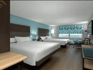 Tru by Hilton Miramar