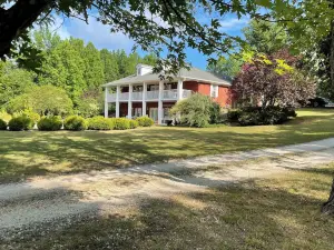 Country Music B&B Studios