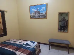 GUEST HOUSE TEGAL SYARIAH PULANG KAMPUNG