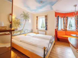 König Ludwig Design Hotel Neu Zimmer Mit Sauna Oder Whirlpool Oder Mehr