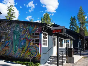 Sessions Retreat & Hotel