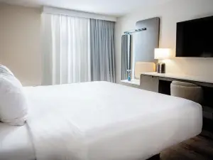 Hotel Halifax