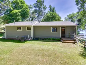 Boat Dock & Private Beach: Lake Mary Retreat!