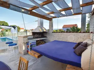 Awesome Home in Otok Dalmatinski with Sauna, Wifi and Outdoor Swimming Pool