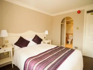 Germaines Hotel