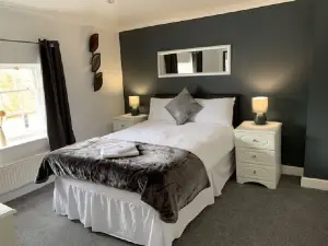 The Silverton Inn